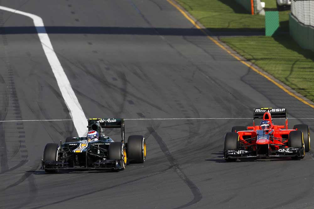 Kovalainen overhaler Glock
(Foto: Caterham F1 Team)